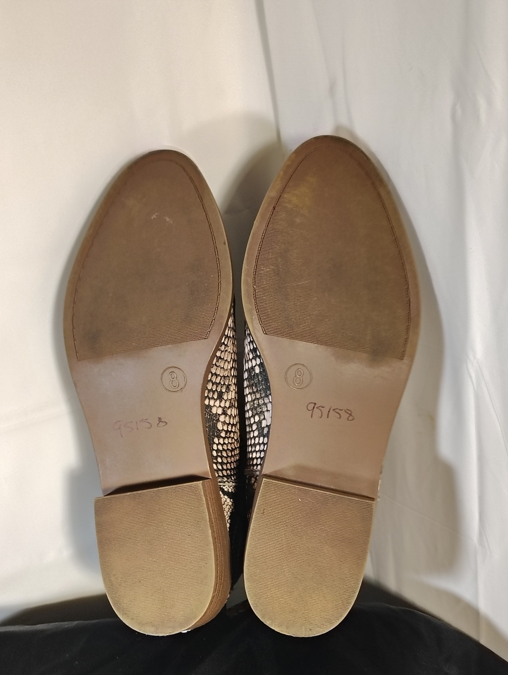 University Thread Boots - Picture 3 of 7